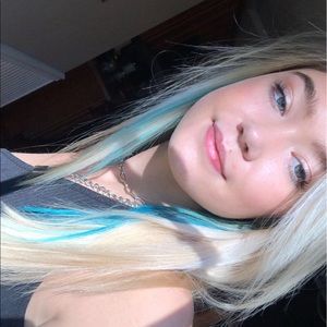 Meet your Posher, Halley